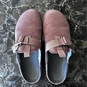 Chaco’s Paonia Clogs - women’s size 8